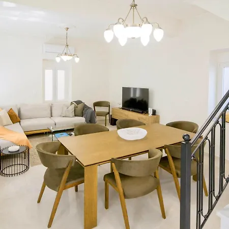 Villa St George *